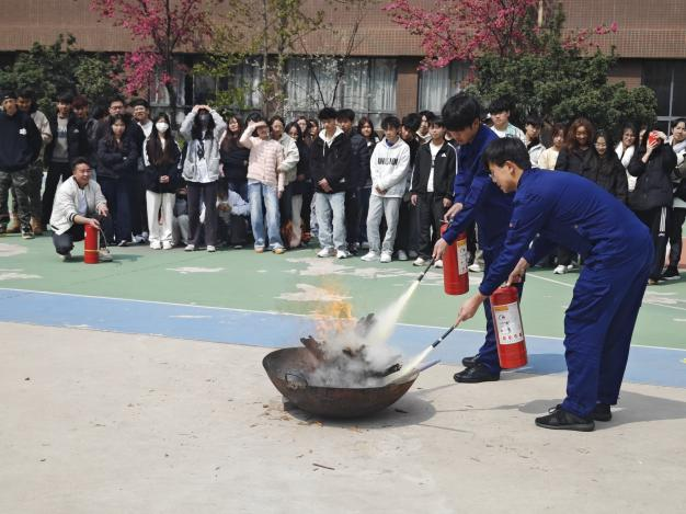 抓实安全责任，做实消防日常——SUNBET申搏开展灭火器使用技能培训